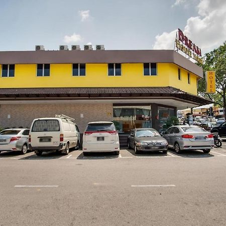 Dream House Hotel Skudai Exterior photo