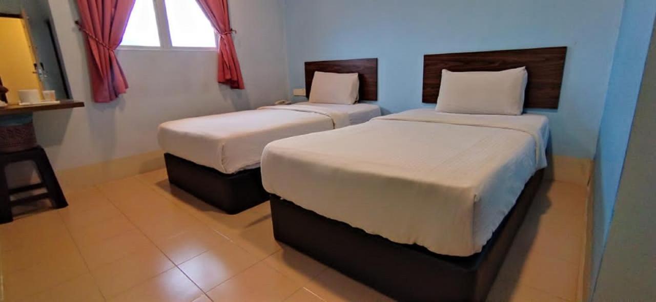 Dream House Hotel Skudai Exterior photo